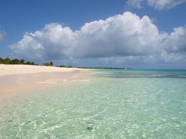 Antigua & Barbuda: Caribbean Escape